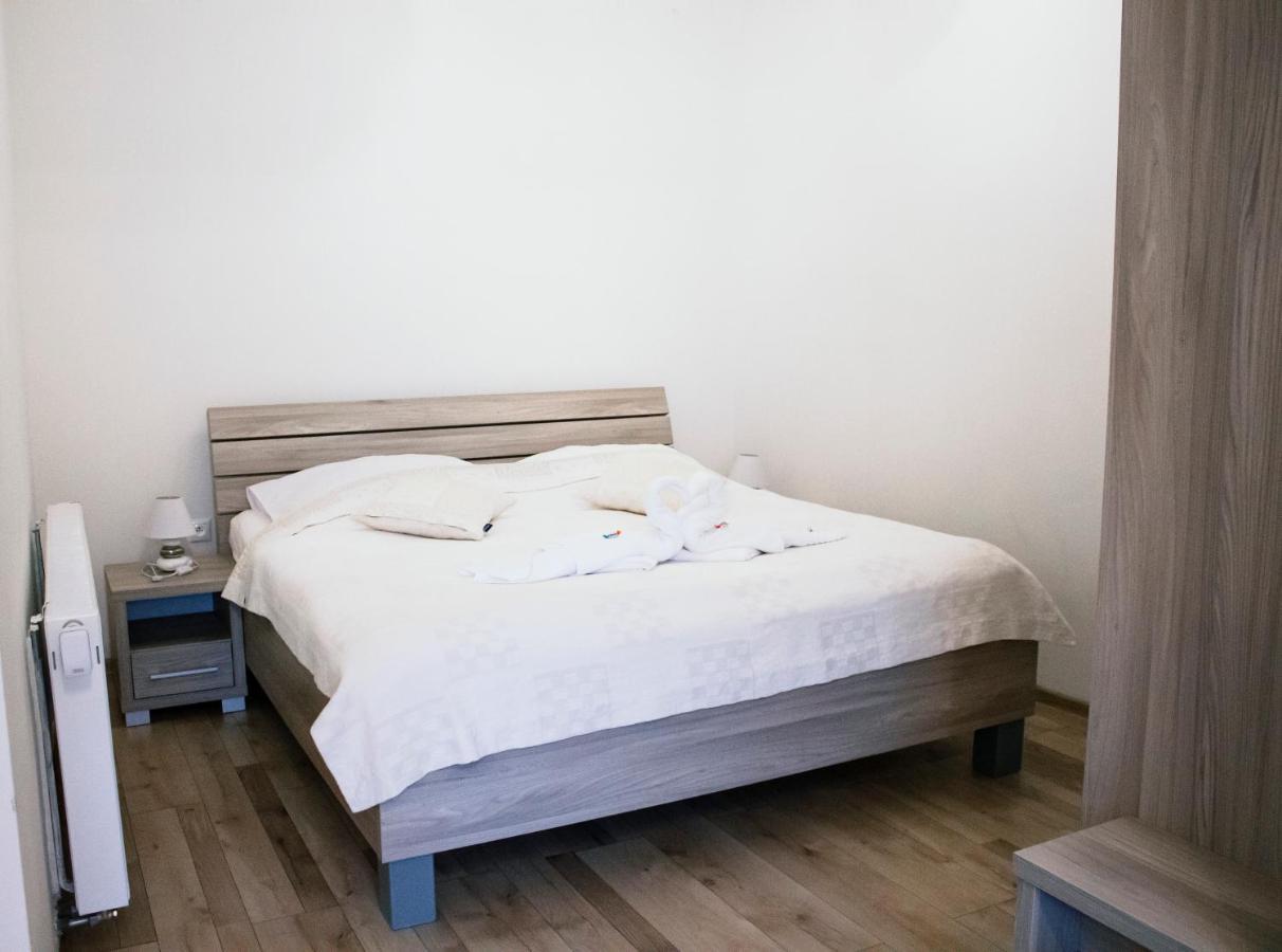 Penzion Anesis - Apartmany Turcianske Teplice Luaran gambar