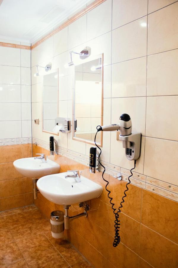Penzion Anesis - Apartmany Turcianske Teplice Luaran gambar