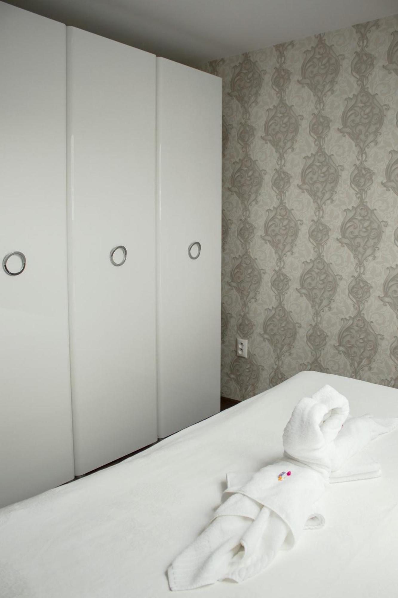 Penzion Anesis - Apartmany Turcianske Teplice Bilik gambar