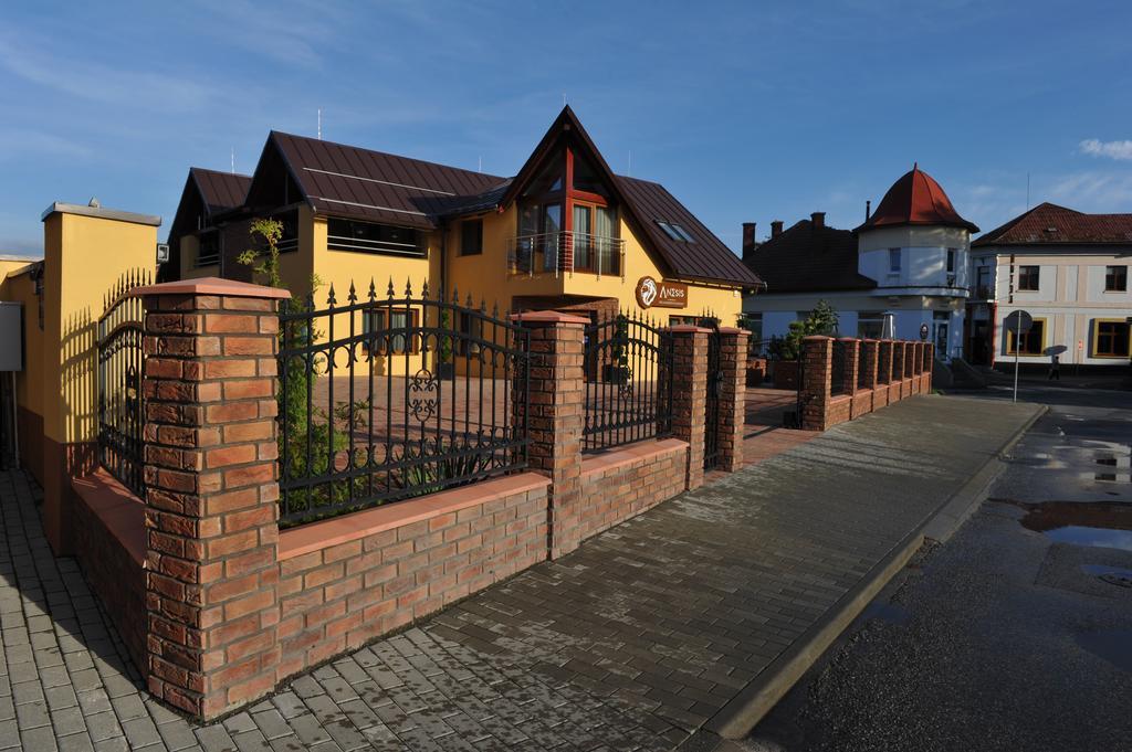 Penzion Anesis - Apartmany Turcianske Teplice Luaran gambar
